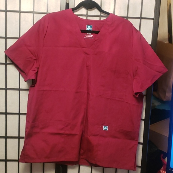 Burgundy scrub top XL - Picture 1 of 2